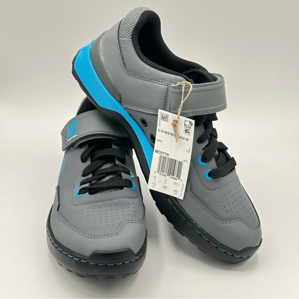 Women’s Adidas Five Ten 5.10 Kestrel Lace Carbon Cyan Mountain Bike shoe… - Picture 6 of 11
